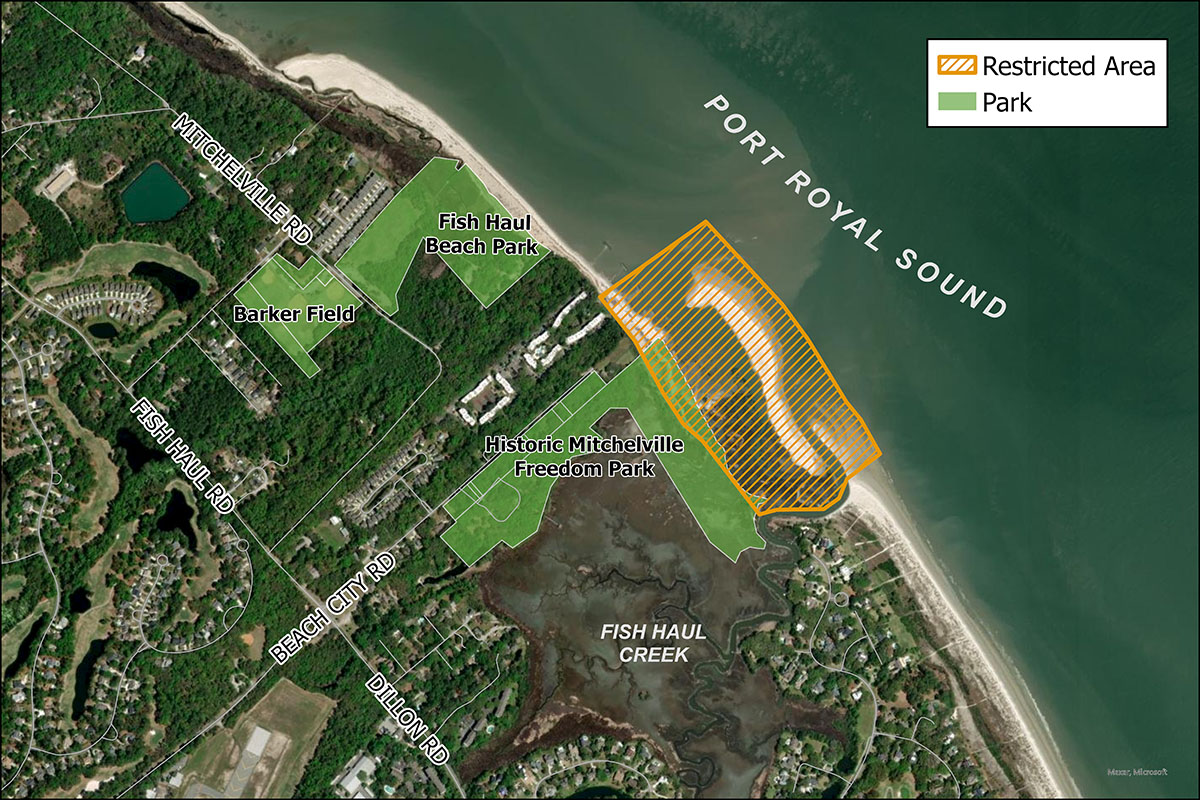 Map of north section of Hilton Head Island with lines showing area restricted for dogs on coastline