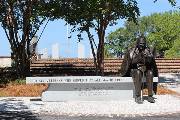 Veterans Memorial Park Bench with Bronze statue